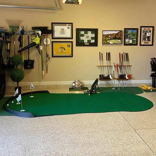 Big Moss Golf The Admiral 6′ x 15′ 3 Cups Putting Green