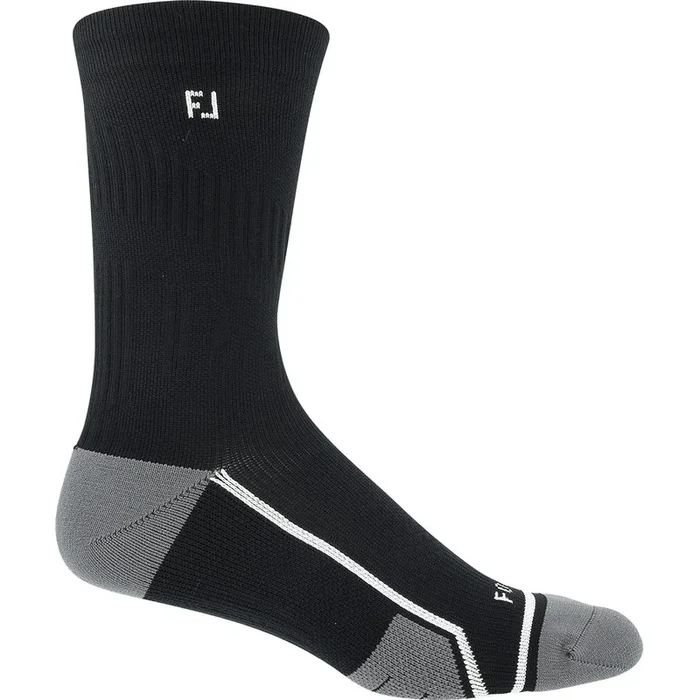 Tech D.R.Y. Crew Socks